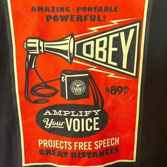 OBEY Amplify Your Voice megaphone T-shirt. Men’s size Medium. - Picture 3 of 7